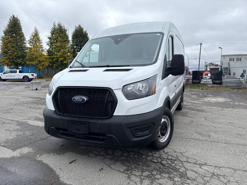 Ford Transit Cargo Van T-250 Medium Roof 130' 2022 à Repentigny, Québec - 10 - w1024h768px