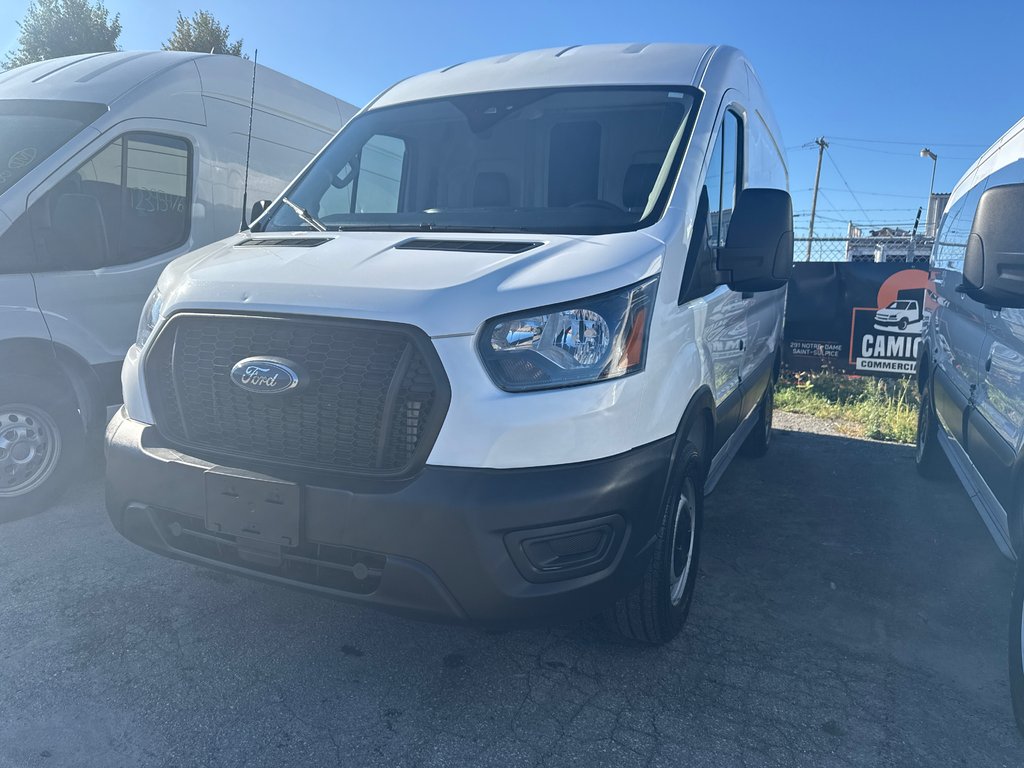 Ford Transit Cargo Van T-250 Medium Roof 130' 2022 à Saint-Sulpice, Québec - 1 - w1024h768px