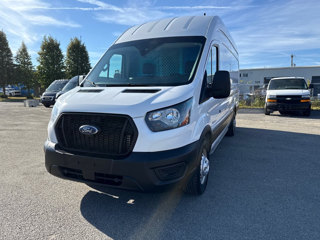 Ford Transit Cargo Van T-250 High Roof EL 148' EXT AWD 2022 à Saint-Sulpice, Québec - 1 - w1024h768px