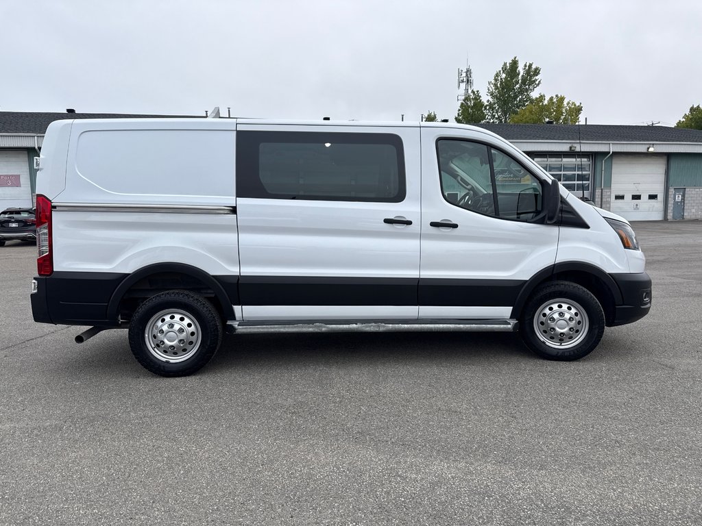 2023 Ford Transit Cargo Van T-250 Low Roof 130' AWD in Saint-Sulpice, Quebec - 7 - w1024h768px