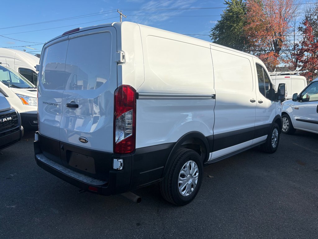 2023 Ford Transit Cargo Van T-250 Low Roof 130' in Saint-Sulpice, Quebec - 6 - w1024h768px