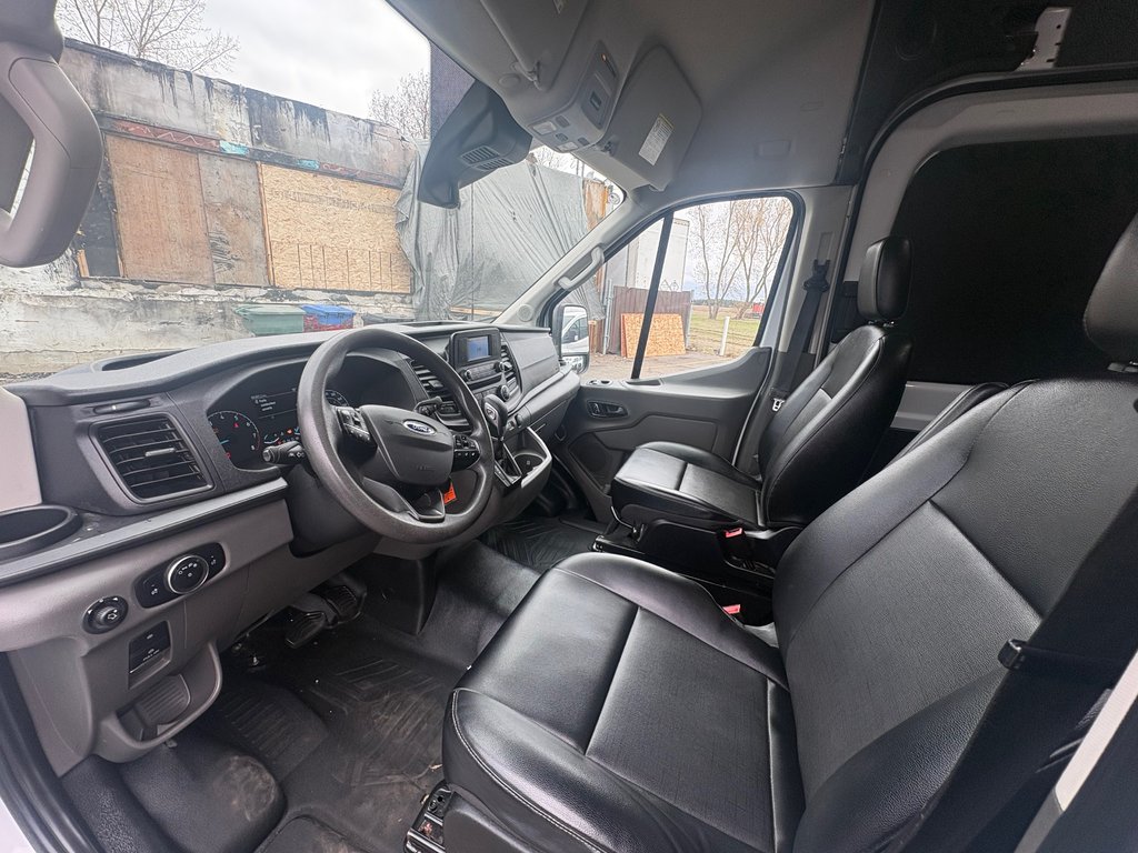 Ford Transit Cargo Van T-250 High Roof 148' AWD 2024 à Repentigny, Québec - 11 - w1024h768px