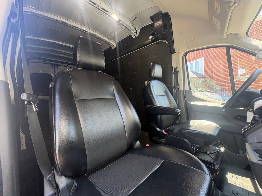 Ford Transit Cargo Van T-250 High Roof 148' EXT AWD 2024 à Repentigny, Québec - 11 - w1024h768px
