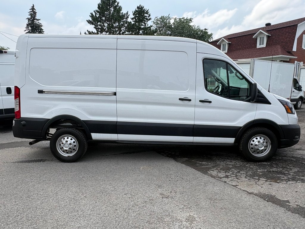 Ford Transit Cargo Van T-250 Medium Roof 148' AWD 2024 à Repentigny, Québec - 5 - w1024h768px