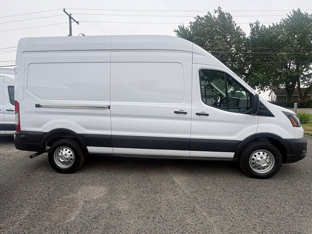 2025 Ford Transit Cargo Van T-250 High Roof 148' AWD in Repentigny, Quebec - 5 - w1024h768px