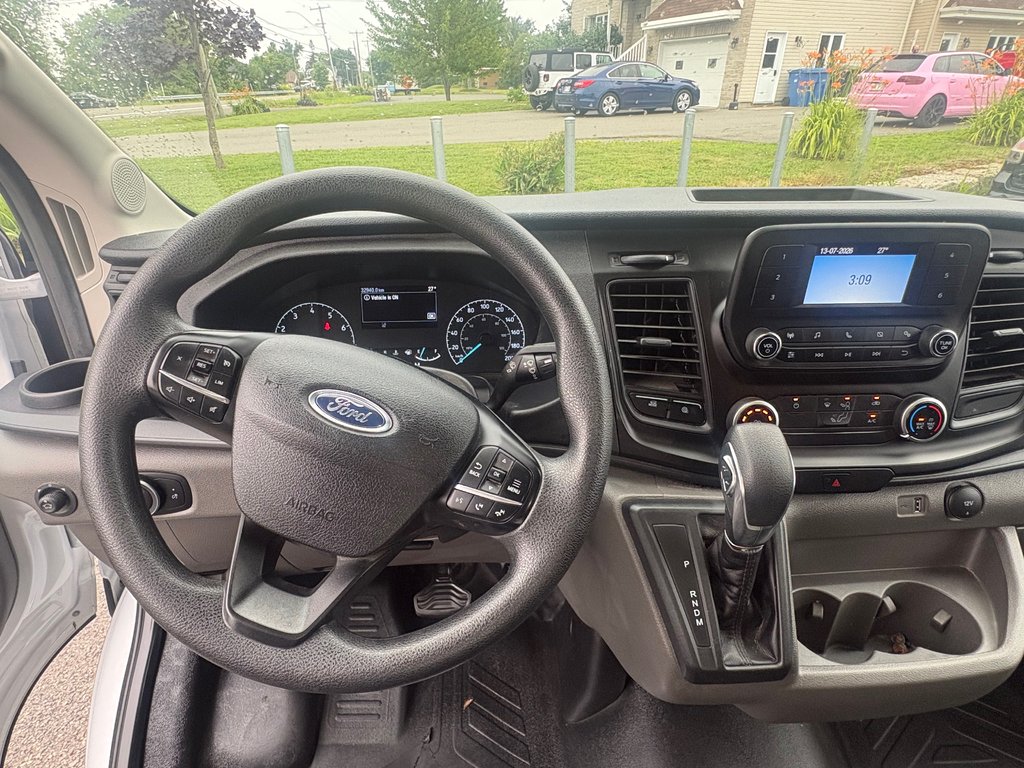 2025 Ford Transit Cargo Van T-250 High Roof 148' AWD in Repentigny, Quebec - 13 - w1024h768px