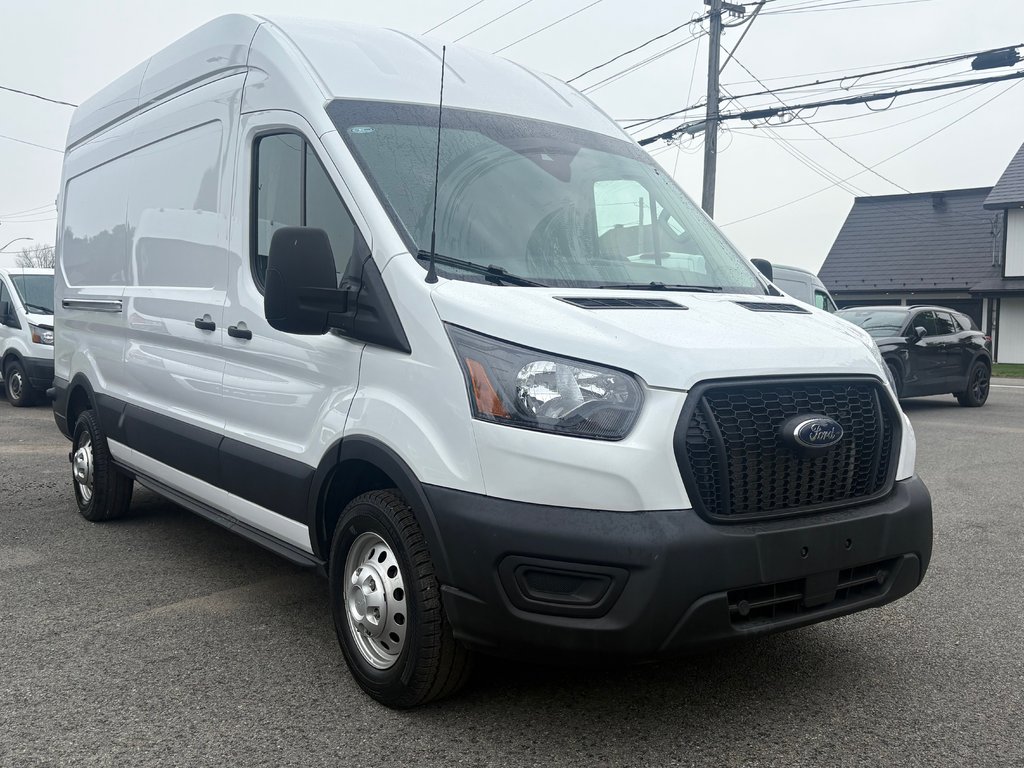 2025 Ford Transit Cargo Van T-250 High Roof 148' AWD in Repentigny, Quebec - 4 - w1024h768px
