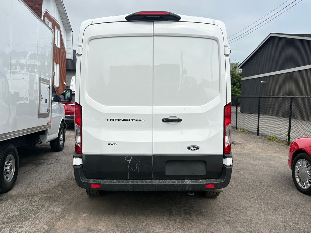 2026 Ford Transit Cargo Van T-250 Medium Roof 148' AWD in Repentigny, Quebec - 7 - w1024h768px