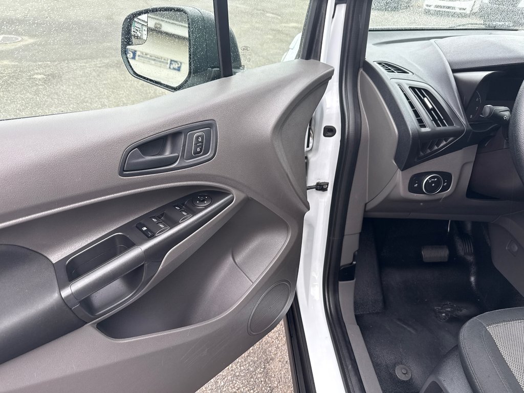 Ford Transit Connect wagon XL 2020 à Saint-Sulpice, Québec - 21 - w1024h768px