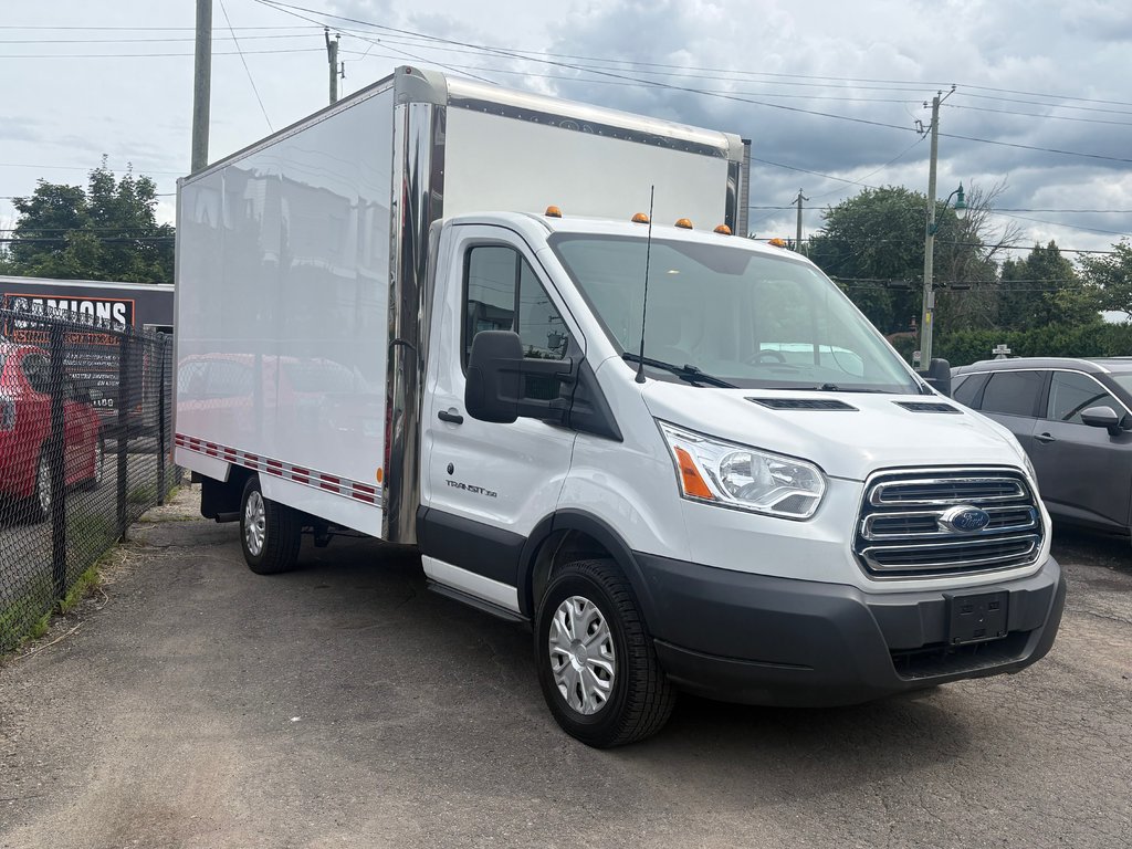 Ford Transit Cutaway T-350 Cube 14' PIEDS 2018 à Repentigny, Québec - 4 - w1024h768px