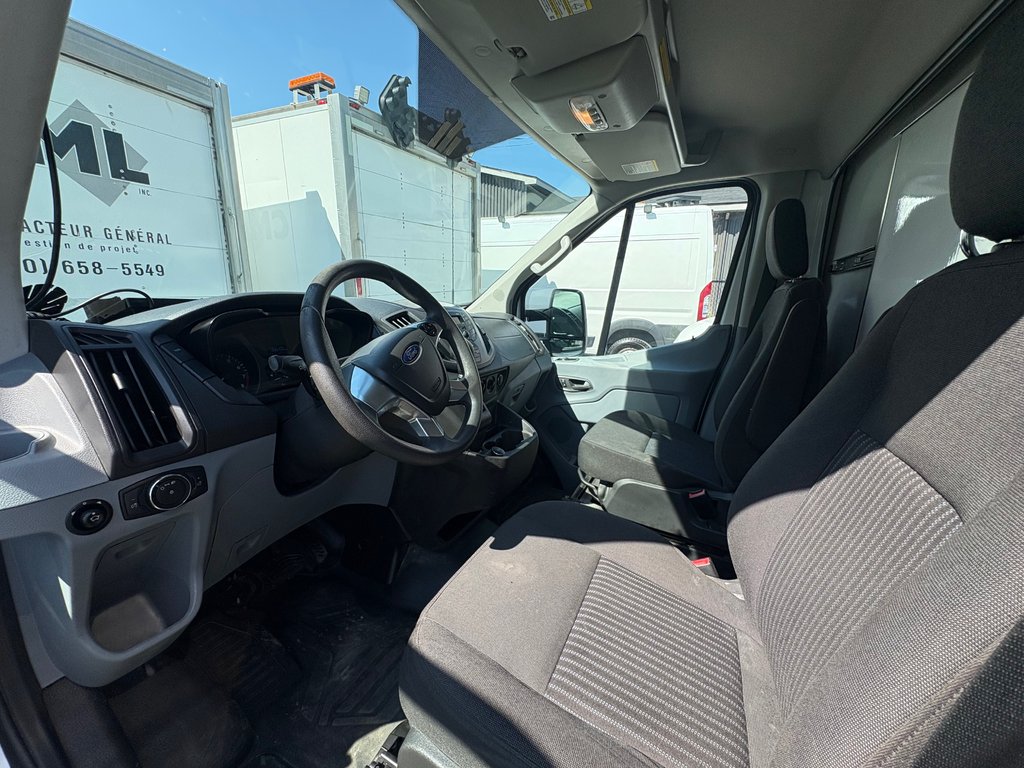 Ford Transit Cutaway T-350 Cube 14' PIEDS 2018 à Repentigny, Québec - 10 - w1024h768px