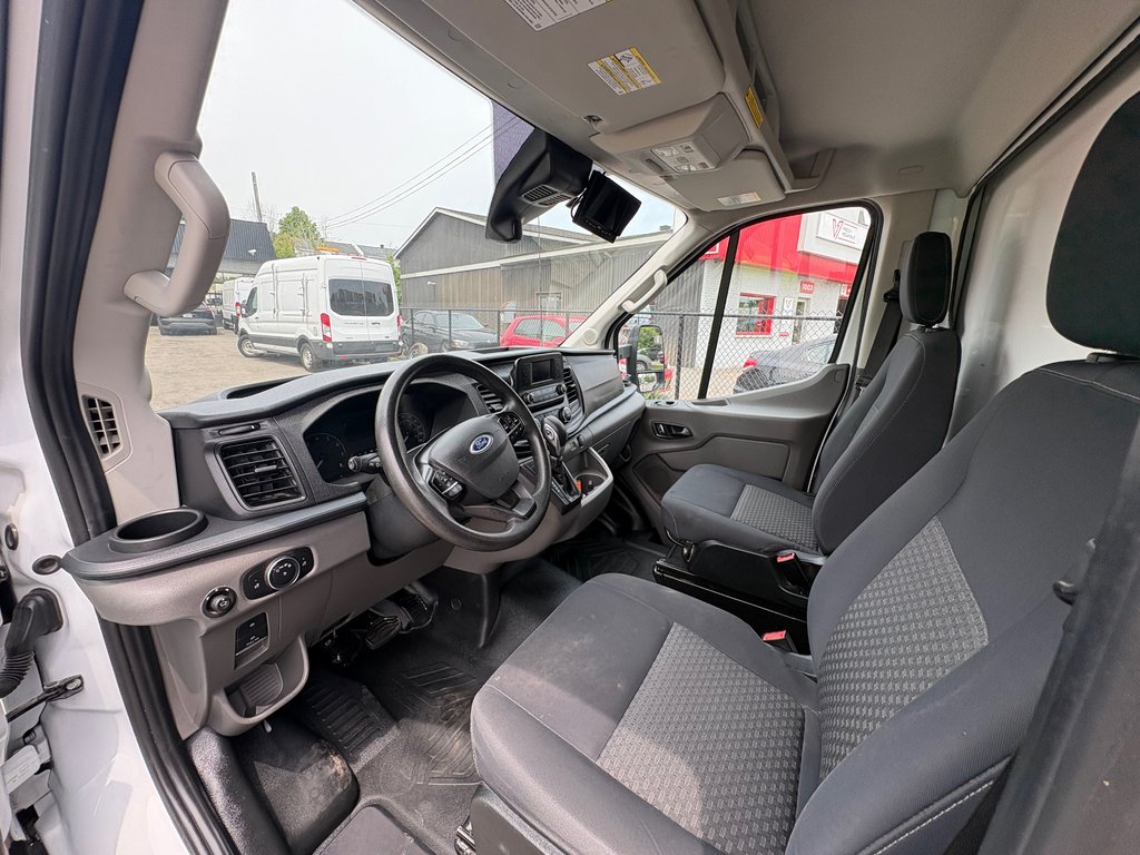Ford Transit Cutaway T-350 Cube 12' PIEDS 2024 à Repentigny, Québec - 9 - w1024h768px
