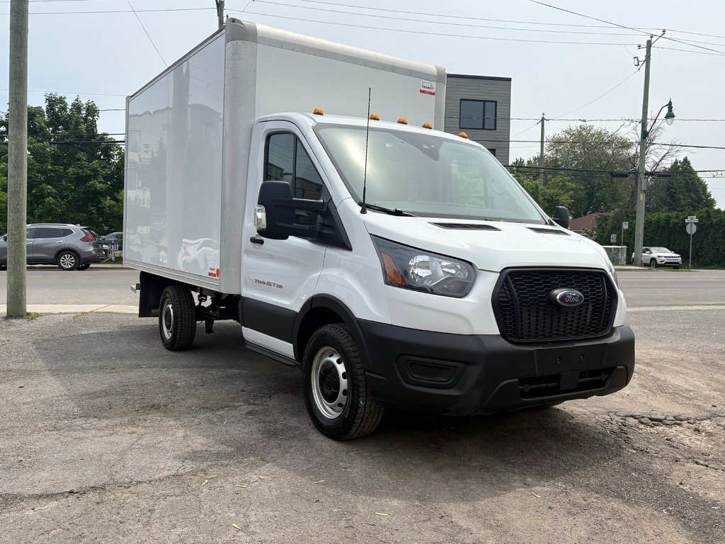 Ford Transit Cutaway T-350 Cube 12' PIEDS 2024 à Repentigny, Québec - 4 - w1024h768px