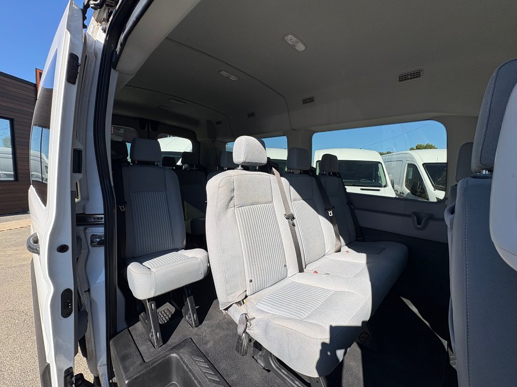 2019 Ford Transit Passenger Wagon T-350 Medium Roof 148' in Saint-Sulpice, Quebec - 11 - w1024h768px