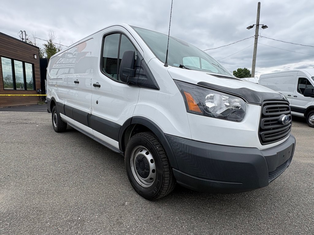 Ford Transit Van T-250 Low Roof 148' 2018 à Saint-Sulpice, Québec - 3 - w1024h768px