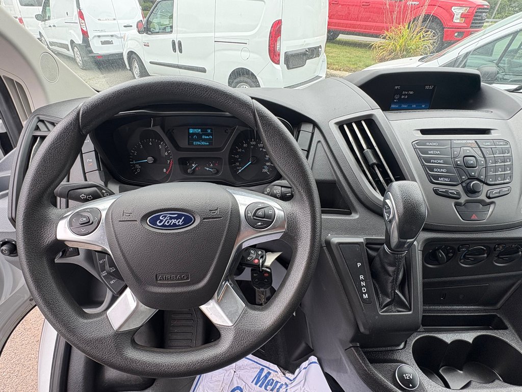 Ford Transit Van T-250 Low Roof 148' 2018 à Saint-Sulpice, Québec - 11 - w1024h768px