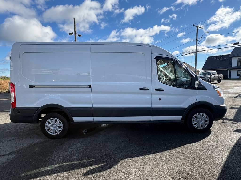 2018 Ford Transit Van T-250 Medium Roof 148' in Saint-Sulpice, Quebec - 5 - w1024h768px
