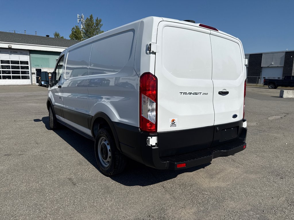 2019 Ford Transit Van T-250 Low Roof 130' in Saint-Sulpice, Quebec - 3 - w1024h768px