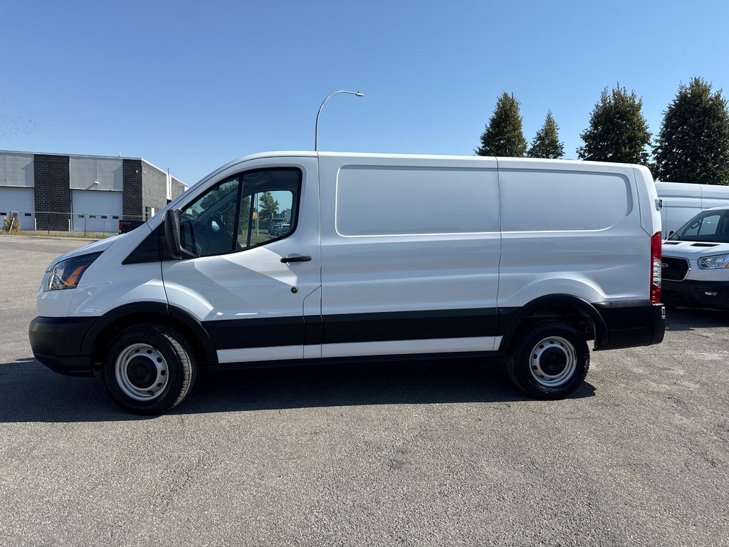2019 Ford Transit Van T-250 Low Roof 130' in Saint-Sulpice, Quebec - 2 - w1024h768px