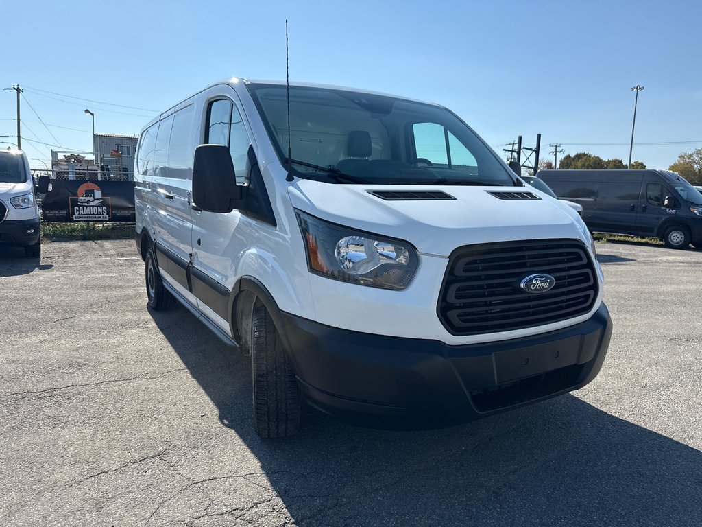 2019 Ford Transit Van T-250 Low Roof 130' in Saint-Sulpice, Quebec - 7 - w1024h768px