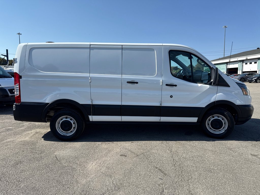 2019 Ford Transit Van T-250 Low Roof 130' in Saint-Sulpice, Quebec - 6 - w1024h768px