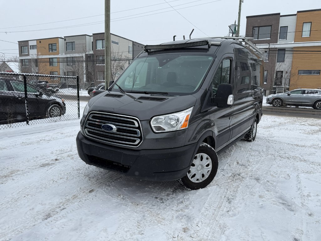 Ford Transit Van T-250 Medium Roof 148' 2019 à Repentigny, Québec - 1 - w1024h768px