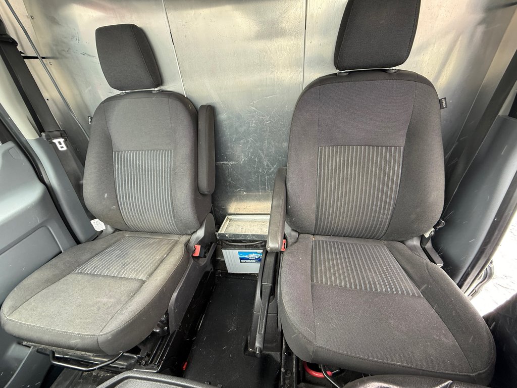 Ford Transit Van T-250 Medium Roof 148' 2019 à Repentigny, Québec - 16 - w1024h768px