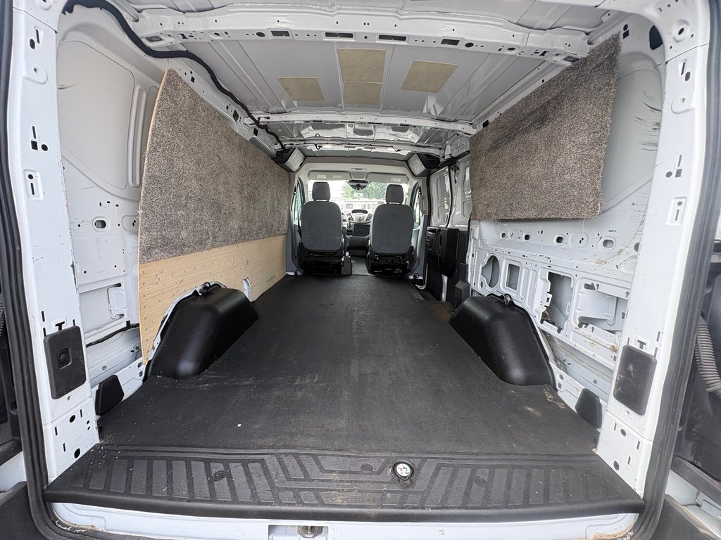 Ford Transit Van T-250 Low Roof 130' 2019 à Repentigny, Québec - 10 - w1024h768px