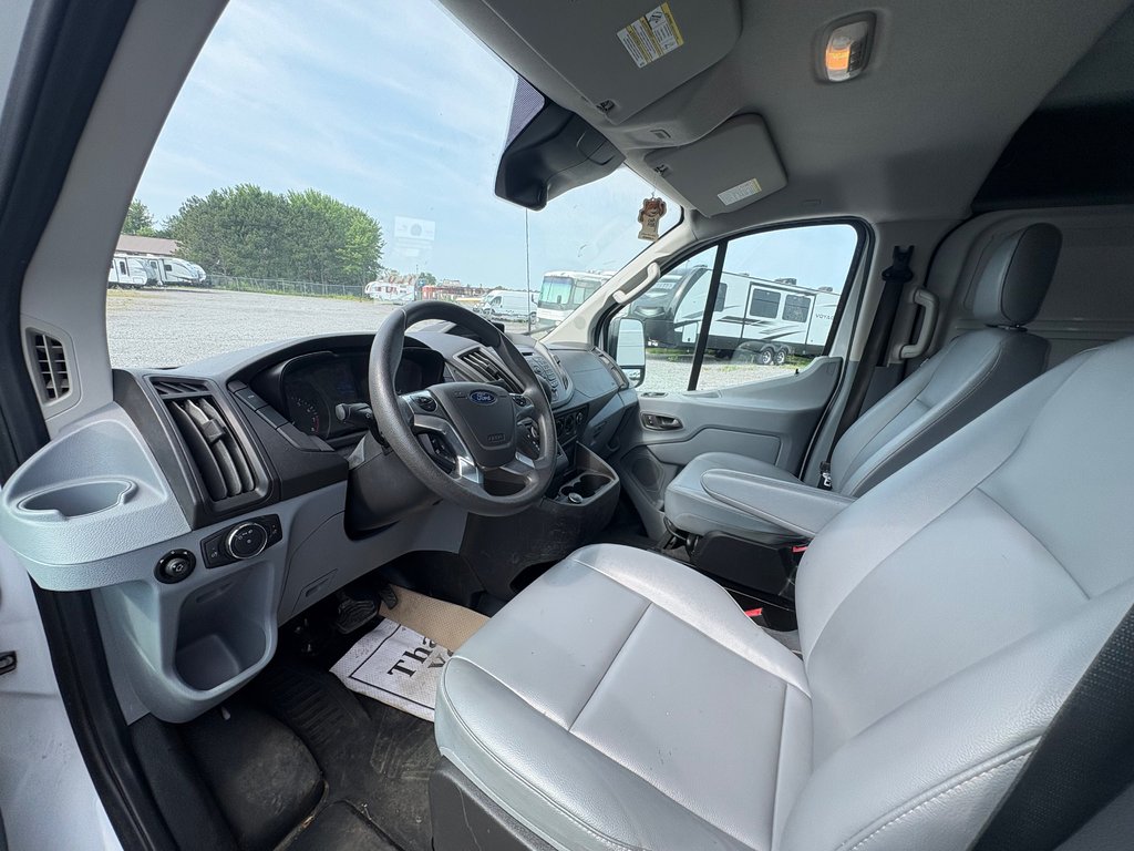 Ford Transit Van T-250 Low Roof 130' 2019 à Repentigny, Québec - 13 - w1024h768px