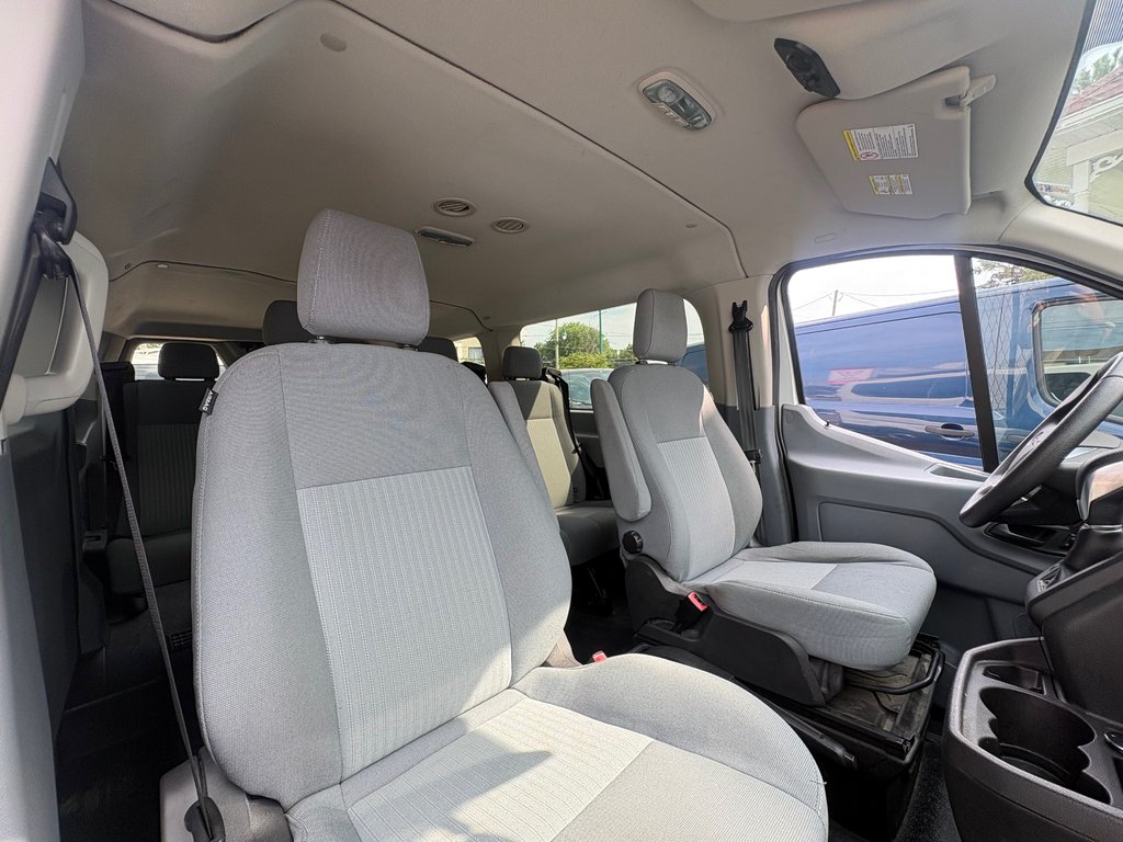 Ford Transit Wagon T-150 XLT Wagon 2015 à Repentigny, Québec - 8 - w1024h768px