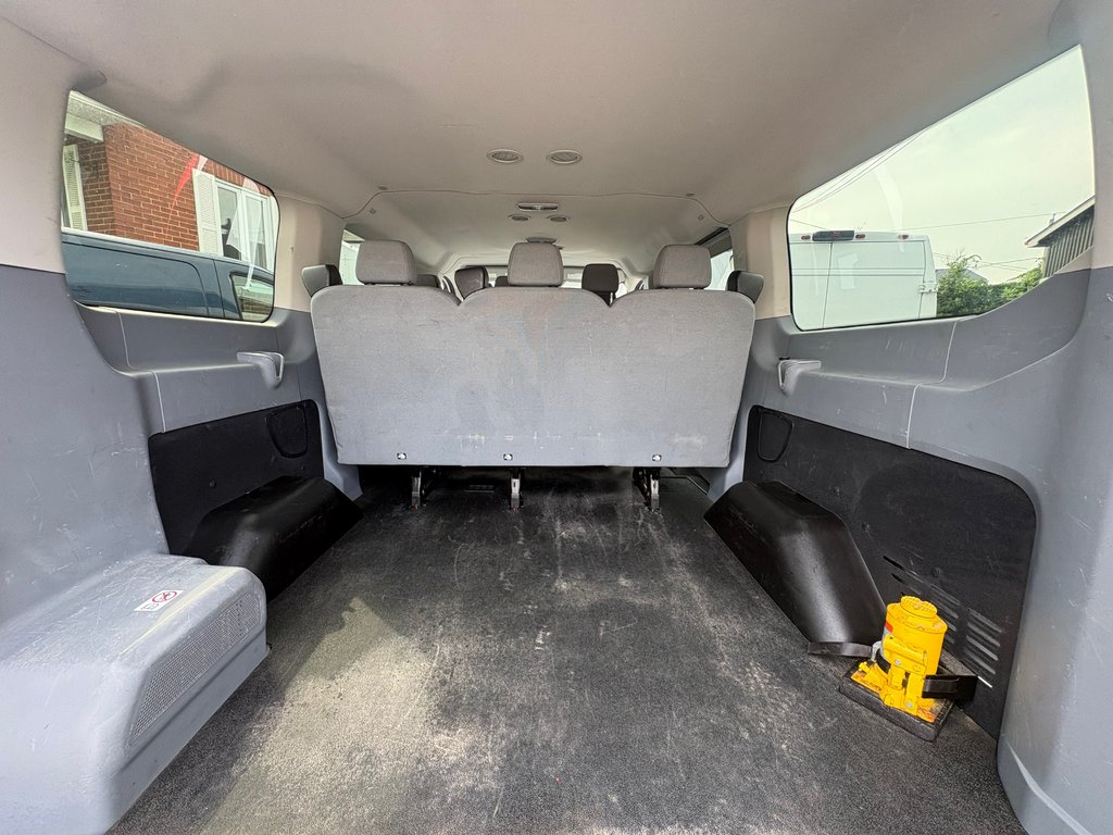 Ford Transit Wagon T-150 XLT Wagon 2015 à Repentigny, Québec - 4 - w1024h768px