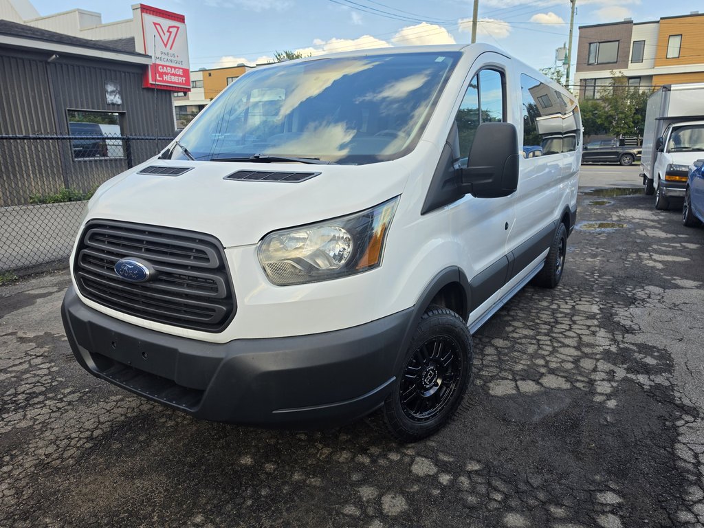 Ford Transit Wagon T-150 XLT Wagon 2015 à Repentigny, Québec - 11 - w1024h768px