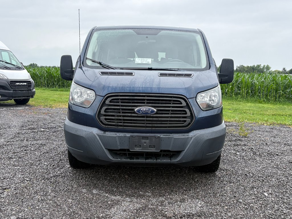 2016 Ford Transit Wagon T-150 XLT Wagon in Repentigny, Quebec - 3 - w1024h768px