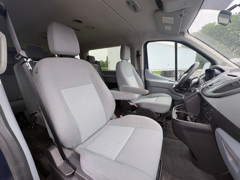 2016 Ford Transit Wagon T-150 XLT Wagon in Repentigny, Quebec - 12 - w1024h768px