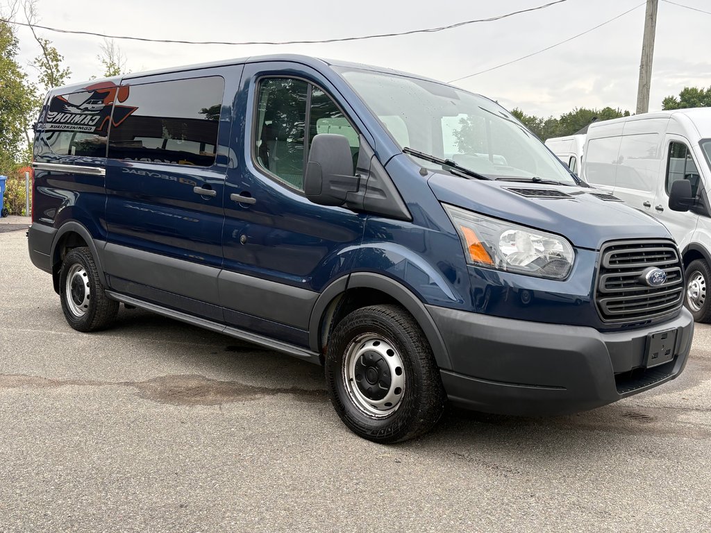 2016 Ford Transit Wagon T-150 XLT Wagon in Saint-Sulpice, Quebec - 4 - w1024h768px