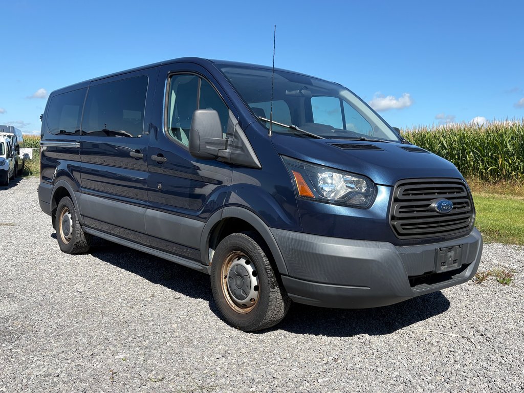 Ford Transit Wagon T-150 XLT Wagon 2016 à Repentigny, Québec - 4 - w1024h768px