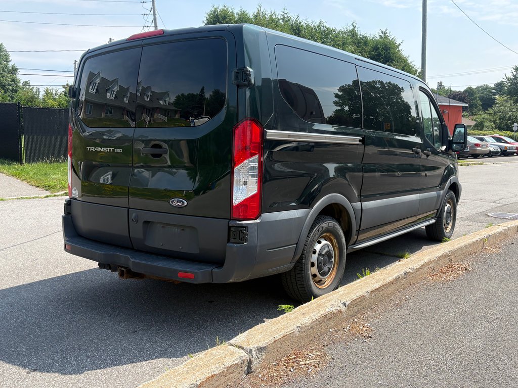 2016 Ford Transit Wagon T-150 XLT Wagon in Repentigny, Quebec - 7 - w1024h768px