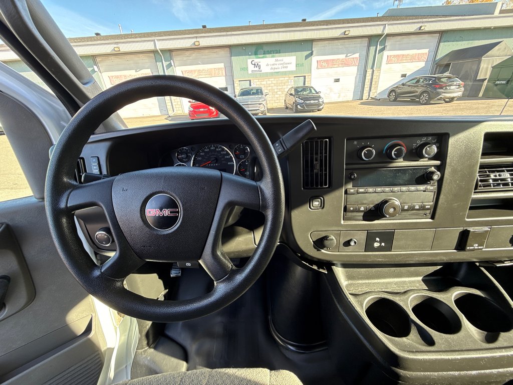 2019 GMC Savana Commercial Cutaway Cube 12' in Repentigny, Quebec - 17 - w1024h768px