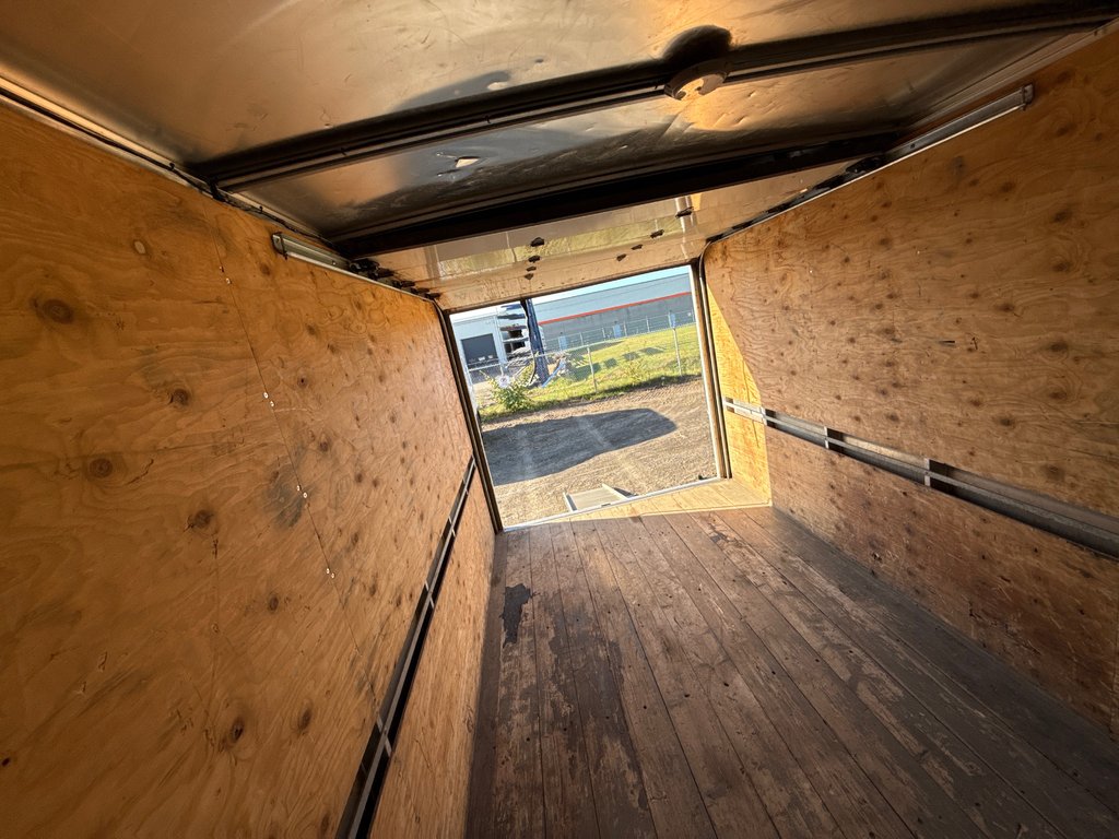 2019 GMC Savana Commercial Cutaway Cube 12' in Repentigny, Quebec - 14 - w1024h768px