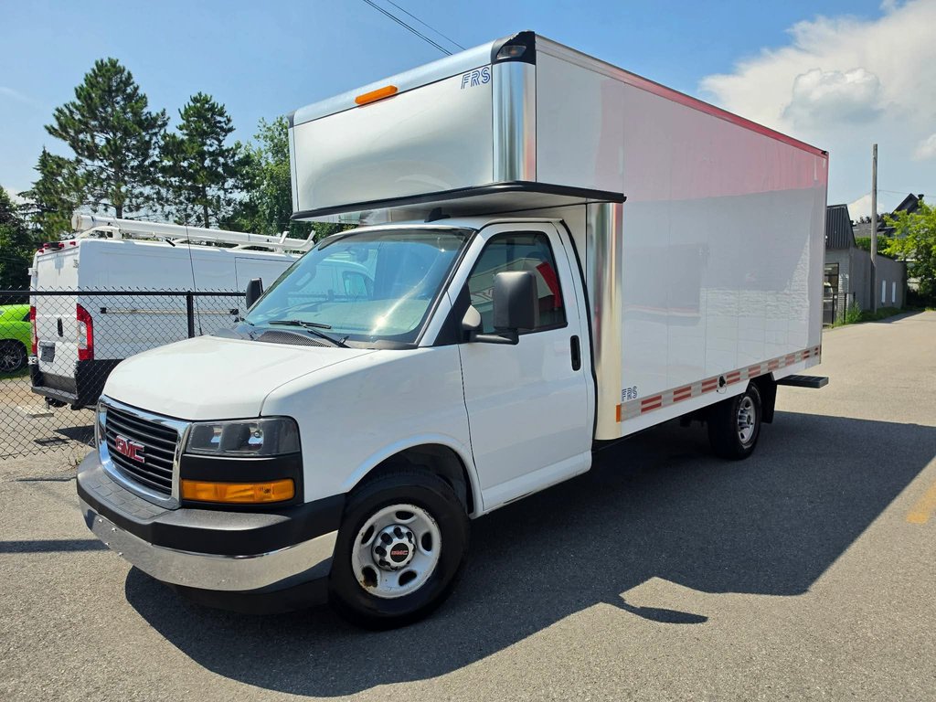 GMC Savana Commercial Cutaway 3500 Cube 14' pieds 2023 à Repentigny, Québec - 1 - w1024h768px
