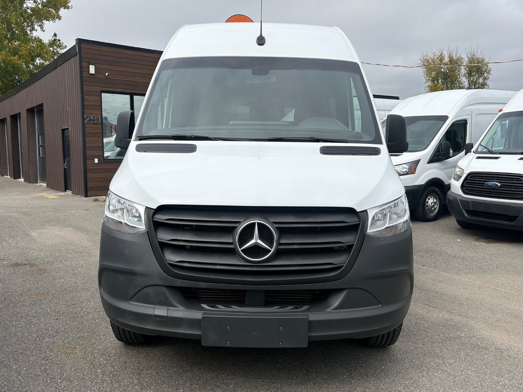 Mercedes-Benz Sprinter Van PASSAGERS 2019 à Saint-Sulpice, Québec - 3 - w1024h768px