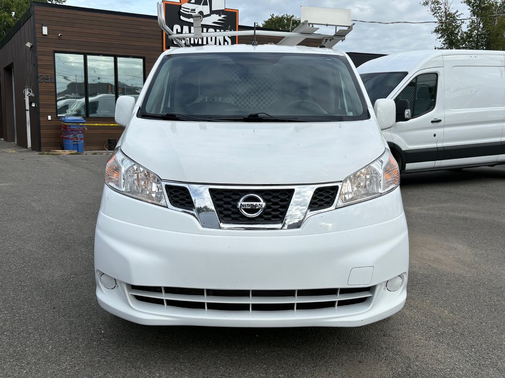 2017 Nissan NV200 S in Repentigny, Quebec - 3 - w1024h768px