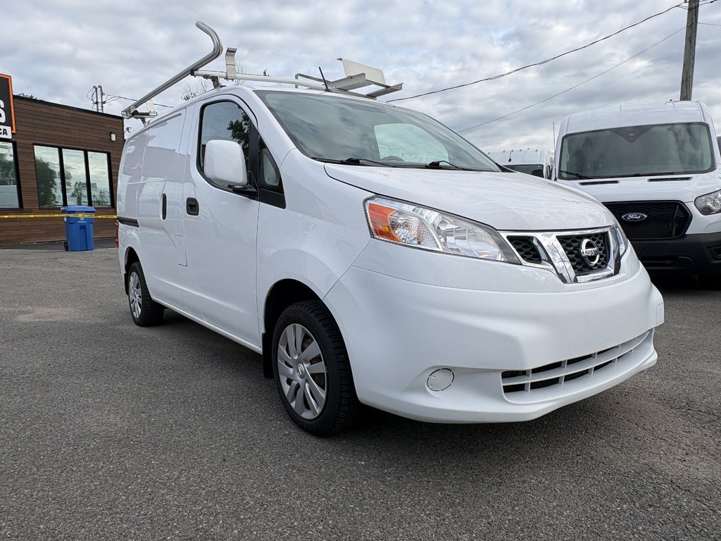2017 Nissan NV200 S in Repentigny, Quebec - 4 - w1024h768px