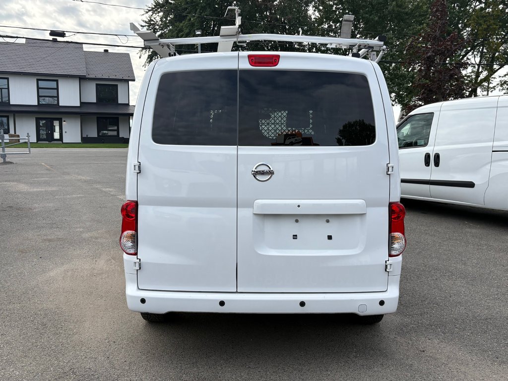 2017 Nissan NV200 S in Repentigny, Quebec - 7 - w1024h768px