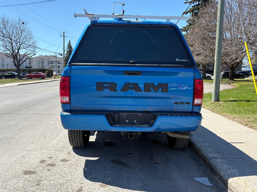 2023 Ram 1500 Classic Express Crew Cab in Repentigny, Quebec - 7 - w1024h768px