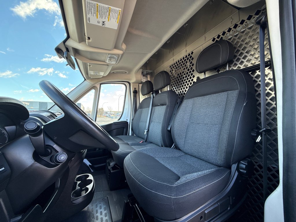Ram ProMaster Cargo Van 1500 Low Roof 136' 2017 à Repentigny, Québec - 14 - w1024h768px