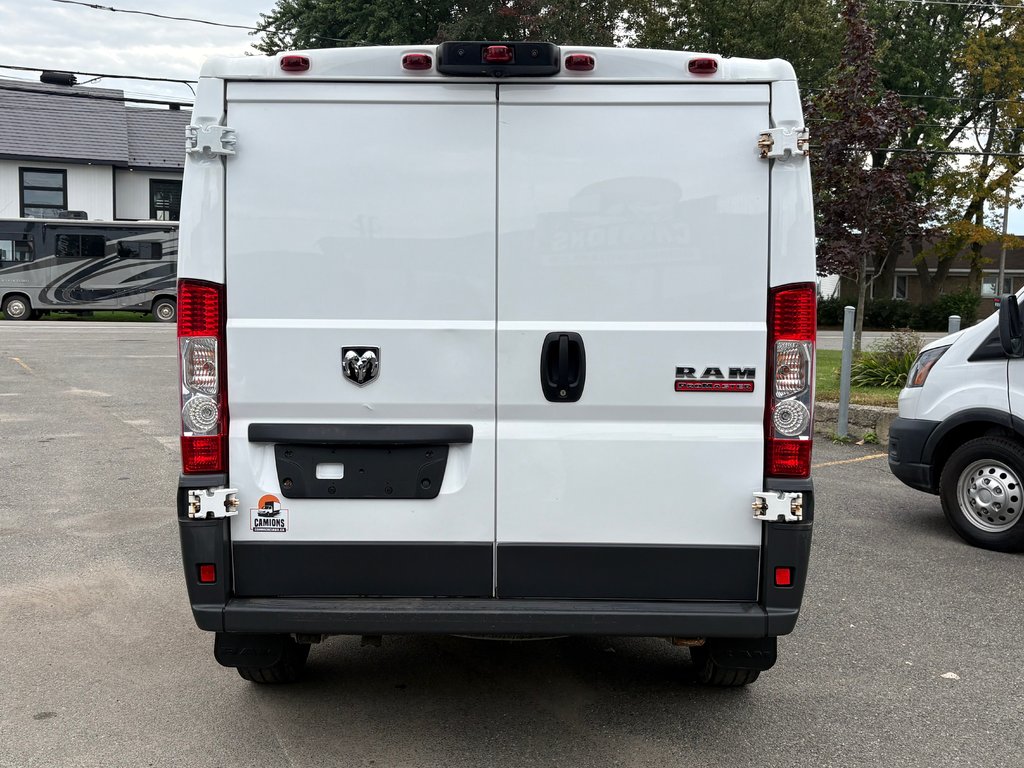 Ram ProMaster Cargo Van 1500 Low Roof 136' 2018 à Saint-Sulpice, Québec - 5 - w1024h768px
