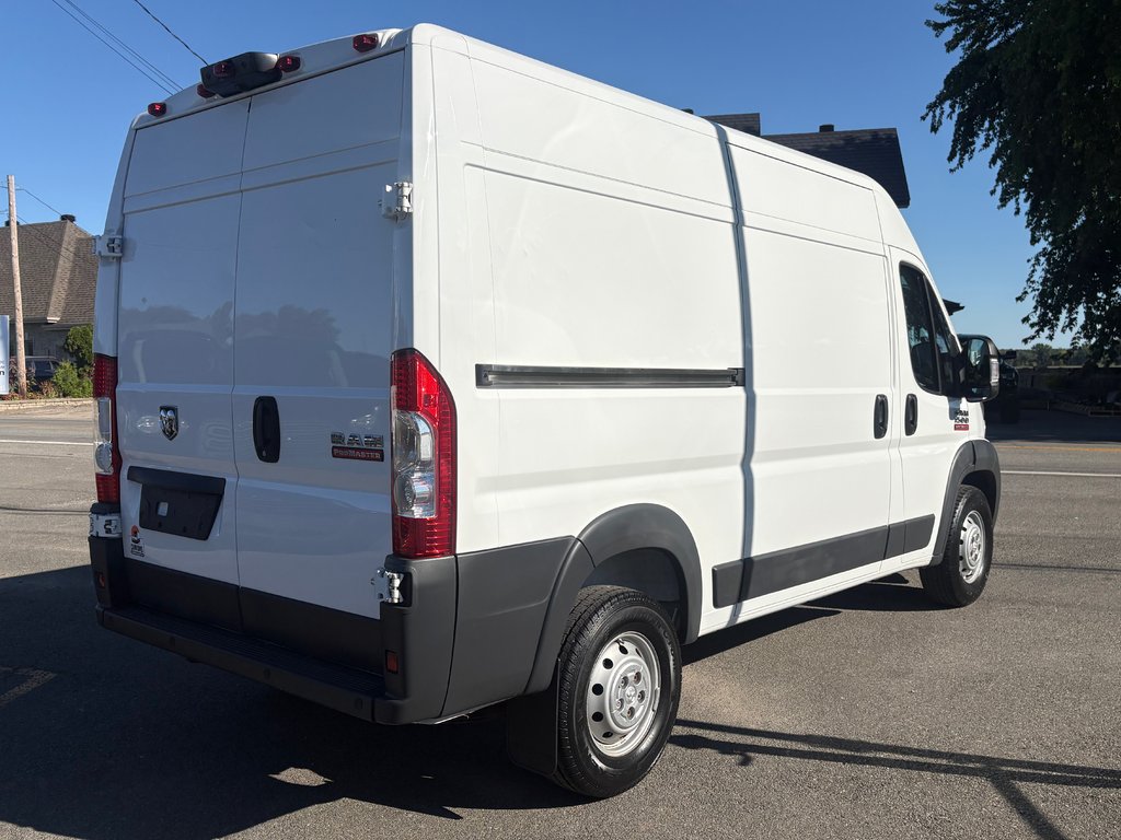 Ram ProMaster Cargo Van 1500 High Roof 136' 2018 à Saint-Sulpice, Québec - 6 - w1024h768px
