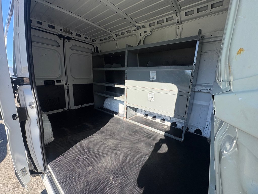 Ram ProMaster Cargo Van 1500 High Roof 136' 2018 à Saint-Sulpice, Québec - 10 - w1024h768px