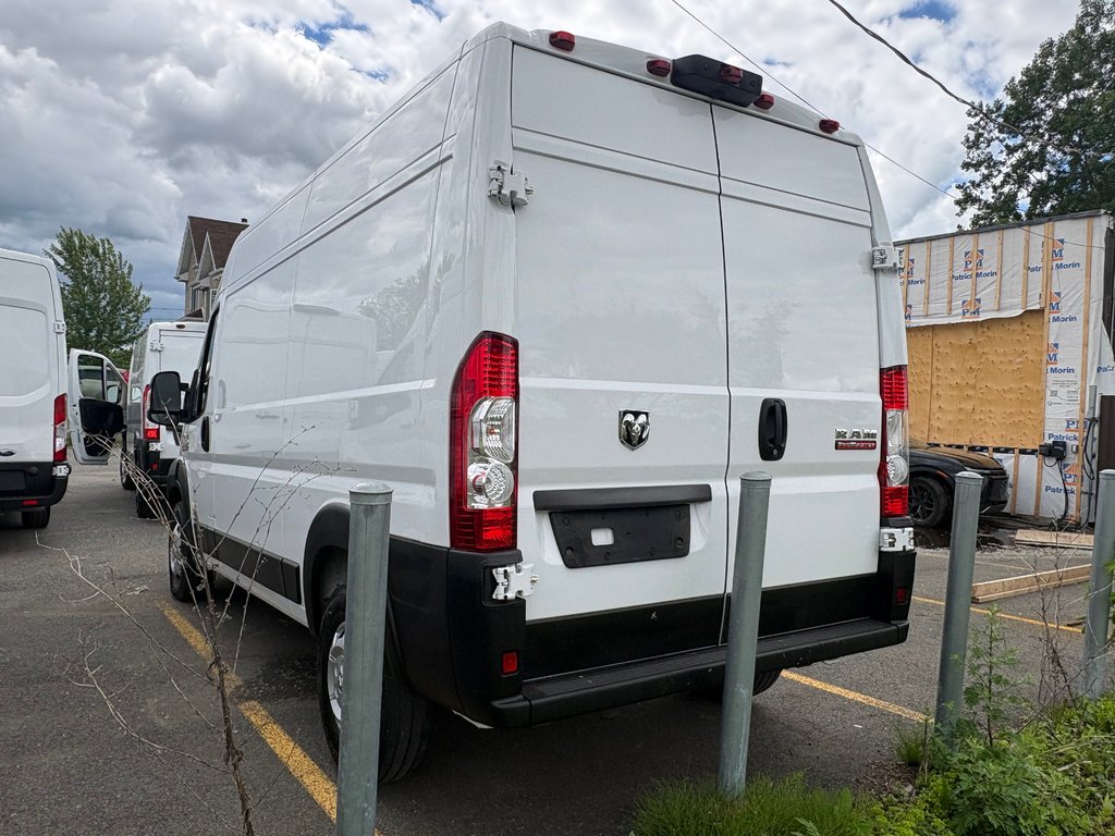 2019 Ram ProMaster Cargo Van 2500 High Roof 136' in Repentigny, Quebec - 7 - w1024h768px